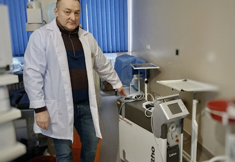 Вітаємо лікарню Львова з придбанням гольмієвого лазера Quanta System Litho 35 Вт